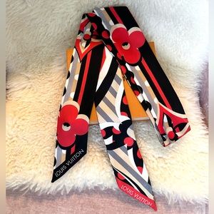 Louis Vuitton Scarf Twilly.